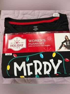 🎉 Holiday Time Women’s Black 'Merry' Holiday Pajama Set